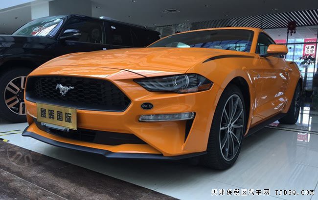 2018款福特野马2.3T加规版 10速/19轮/101A包现车32.5万