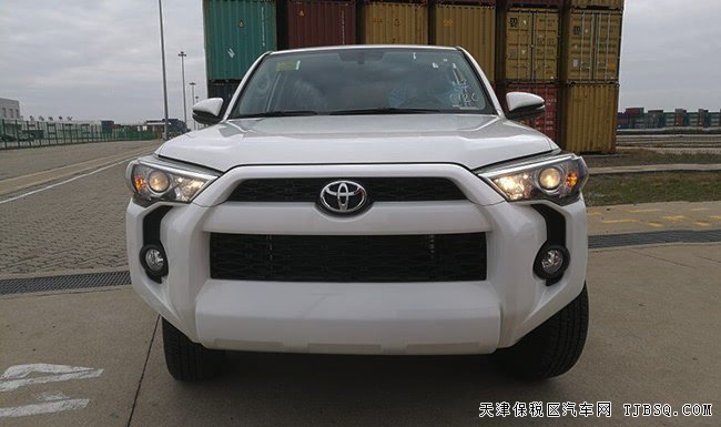 2018款丰田超霸4.0L加规版 7座/天窗/17轮现车42万优选