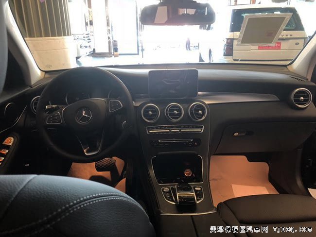 2019款奔驰GLC300墨西哥版 全景天窗/19轮现车40.5万购