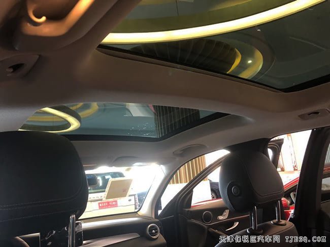 2019款奔驰GLC300墨西哥版 全景天窗/19轮现车40.5万购