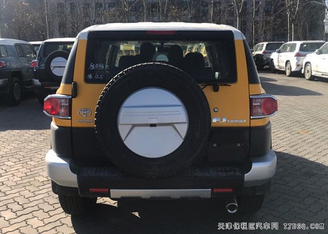 19款丰田FJ酷路泽中东版 蠕行/17轮/8气囊现车45万精选