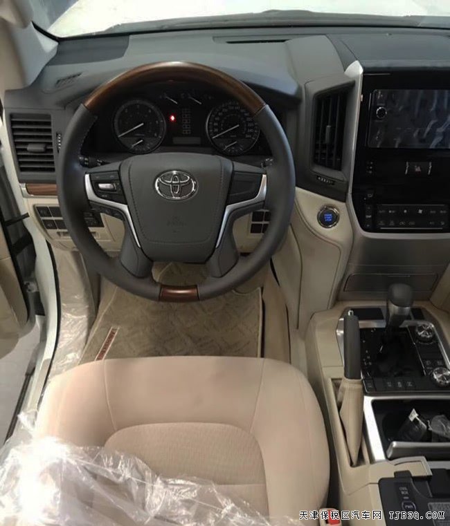 2018款丰田酷路泽4500中东版 柴油版现车优惠专享