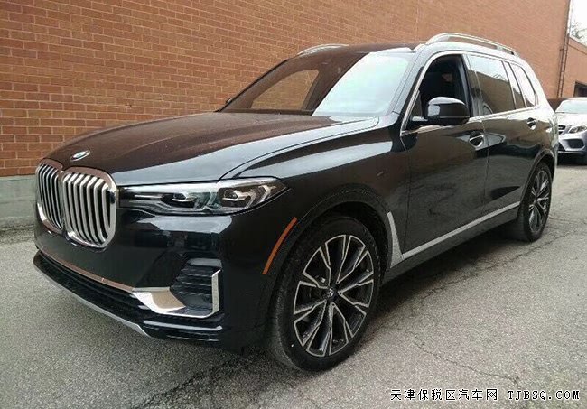 2019款宝马X7加拿大版 3.0T全新SUV现车优惠起航