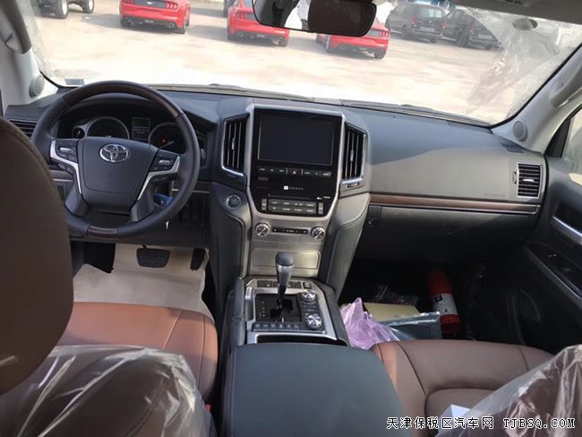 2019款丰田酷路泽5700中东版 陆巡5700尽享折扣