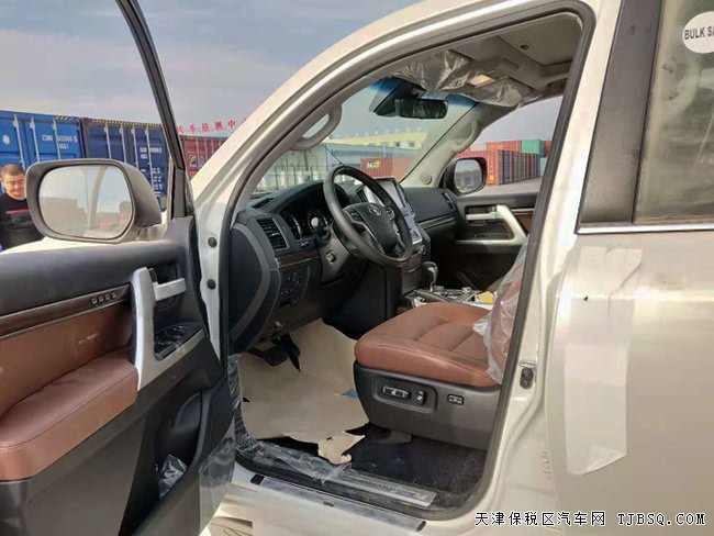 18款丰田酷路泽5700中东版 20轮/12气囊/天窗现车110万