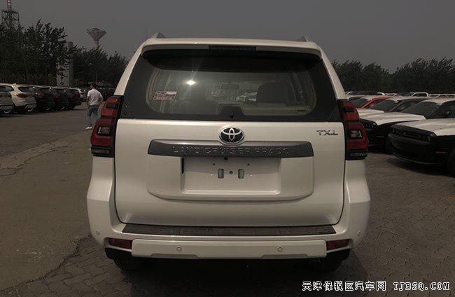 19款丰田霸道2700中东版 平行进口7座现车优惠专享