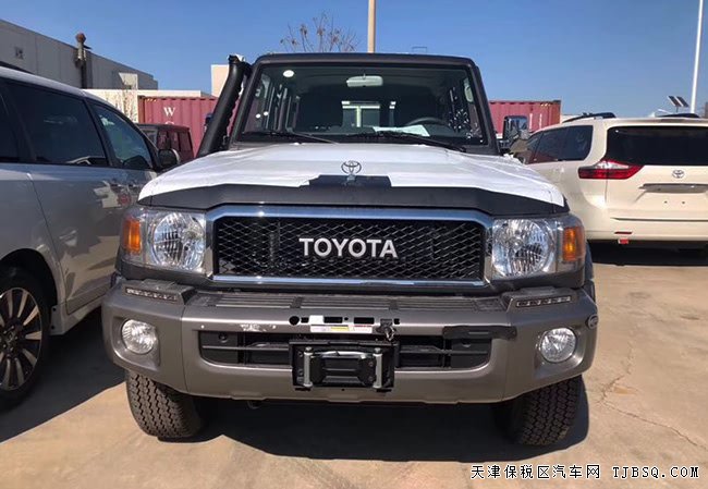 19款丰田酷路泽LC76中东版 绞盘/涉水喉现车61.8万优选