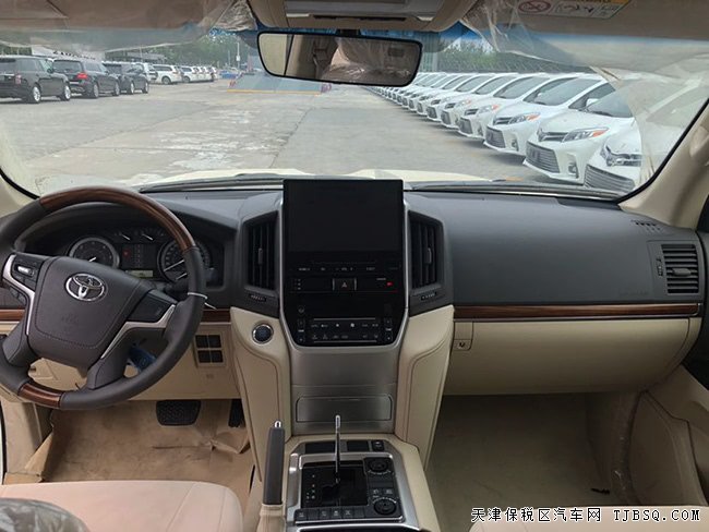 18款丰田酷路泽4500中东版 8气囊/18轮/天窗现车91.5万