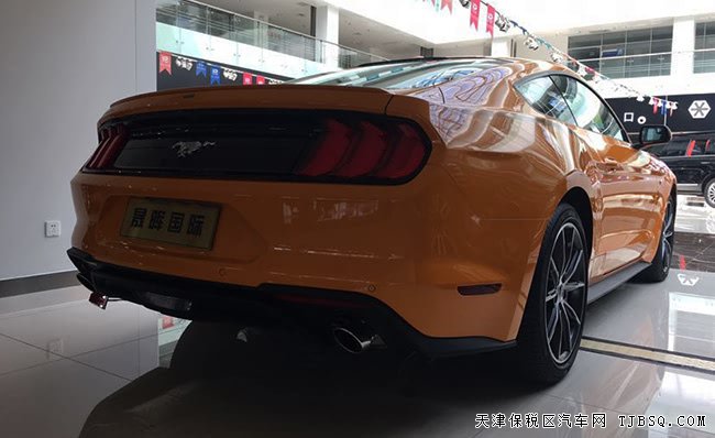 2018款福特野马2.3T加规版跑车 19轮/101A包现车32.5万