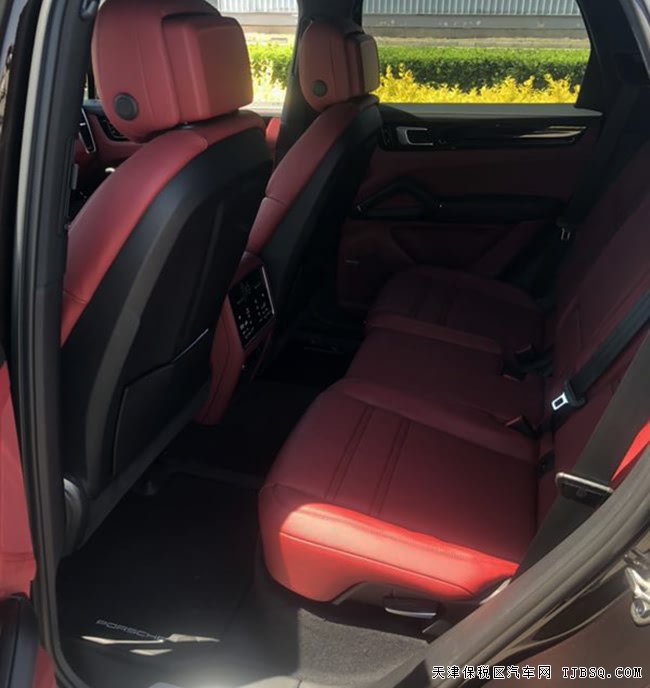 19款保时捷卡宴2.9T加规版 增强豪华包/金属漆现车114万