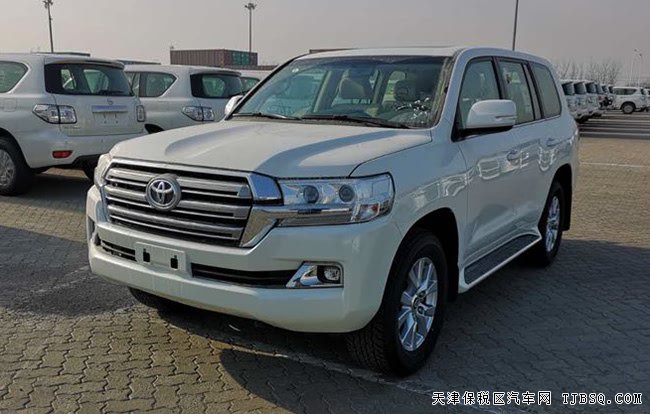 2019款丰田酷路泽5700中东版 12气囊/18轮/天窗现车87万
