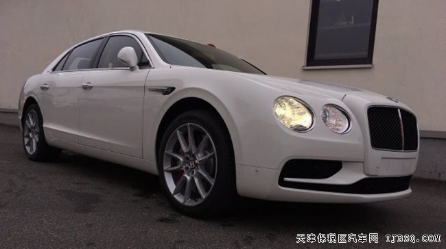 2018款宾利飞驰V8S欧规版 20轮/4座/天窗现车262万优享