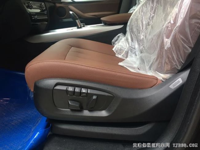 平行进口车18款宝马X5中东版 19轮/全景天窗现车64万购