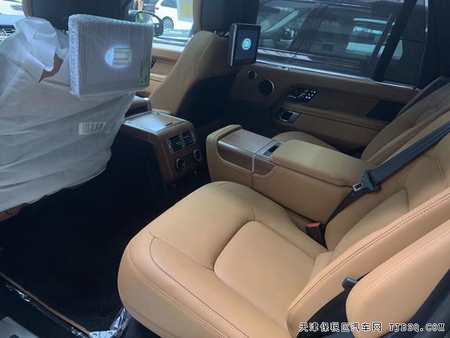 2018款路虎揽胜3.0T柴油创世加长版 21轮/全景现车137万