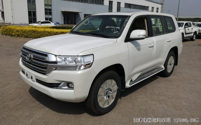 2019款丰田酷路泽4000中东版 18轮/天窗/遥启现车65.5万