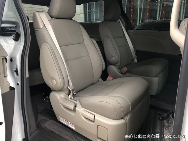 19款丰田塞纳3.5L两驱XLE版 18轮/7座真皮/天窗现车45万