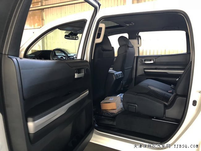 2019款丰田坦途5.7L加规版 18越野轮/天窗现车43万优购