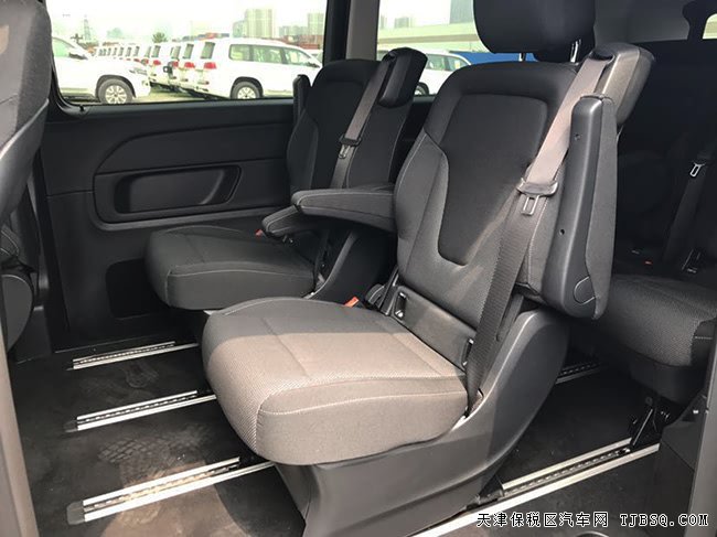 2019款奔驰V250墨西哥版 17轮/双电动门/行李架现车46万