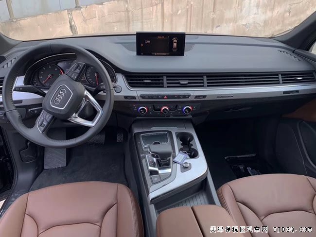19款奥迪Q7加拿大版3.0T 7座/19轮/全景天窗现车61.5万