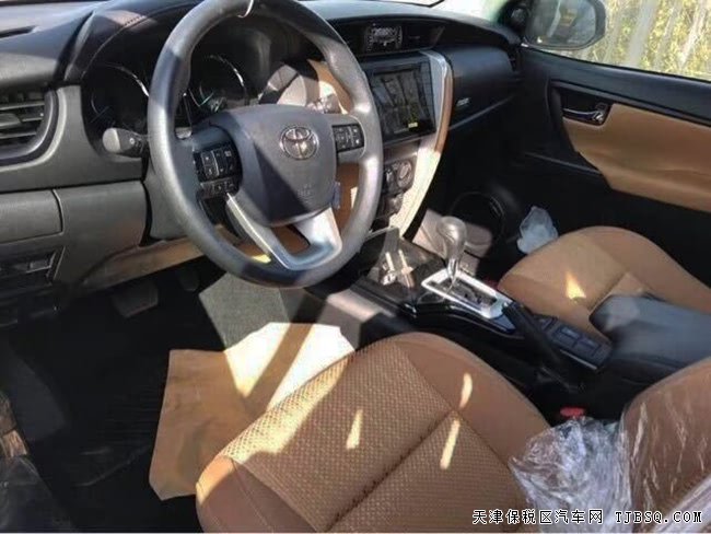 平行进口车丰田穿越者2700中东版 19款现车酬宾