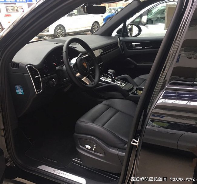 2019款保时捷卡宴3.0T墨西哥版 20S轮/全景天窗现车87万
