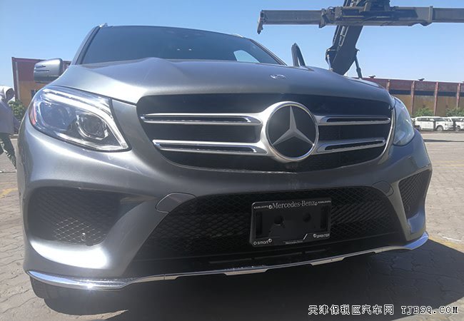 2018款奔驰GLE400加规版 驾辅包/豪华包/灯光包现车72万