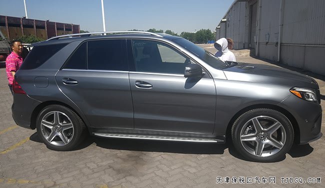 2018款奔驰GLE400加规版 驾辅包/豪华包/灯光包现车72万