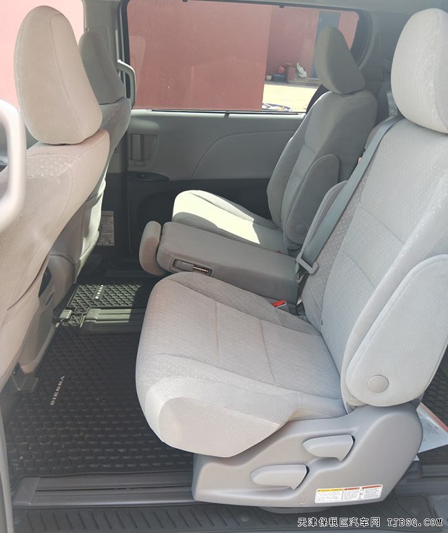 19款丰田塞纳3.5L两驱版 雷测/电动门/17轮现车40.8万