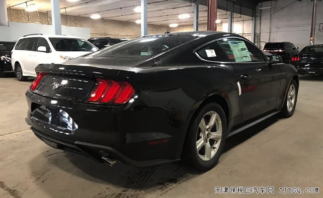 平行进口车福特野马2.3T加规版 19款现车优惠起航