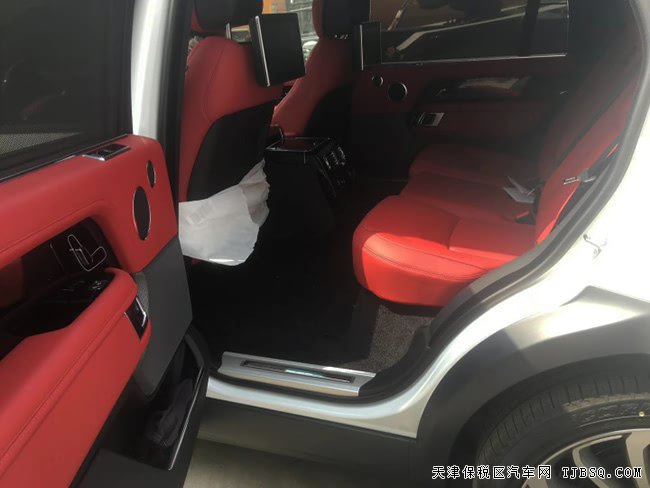 19款路虎揽胜柴油创世加长版 22轮/后娱/环影现车137万