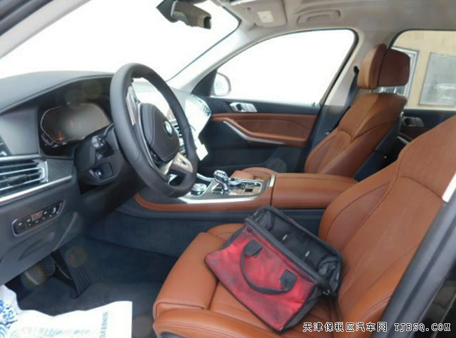 19款宝马X7美规版 21轮/停辅包/铂金包/寒冷包现车110万