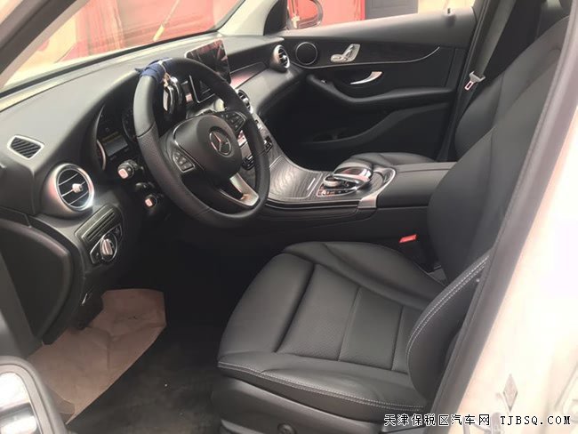 19款奔驰GLC300墨西哥版 19轮/全景天窗/氙灯现车40.8万