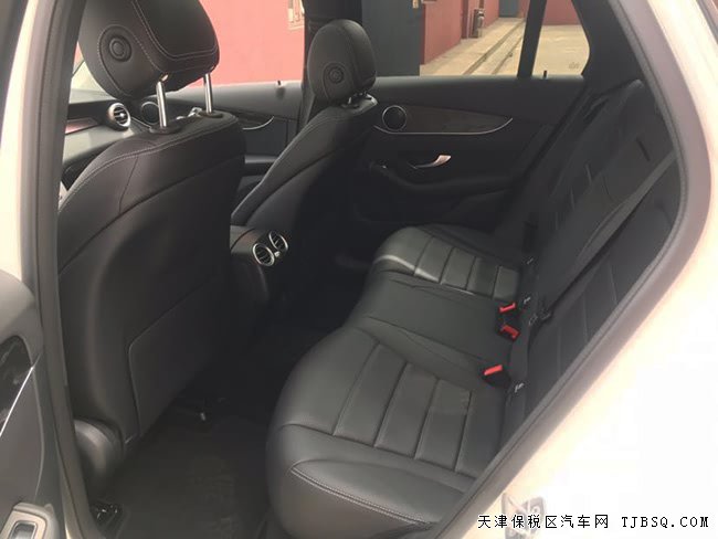 19款奔驰GLC300墨西哥版 19轮/全景天窗/氙灯现车40.8万