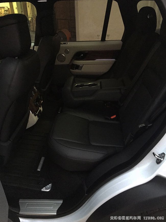 2019款路虎揽胜3.0T汽油美规版 平行进口优惠酬宾