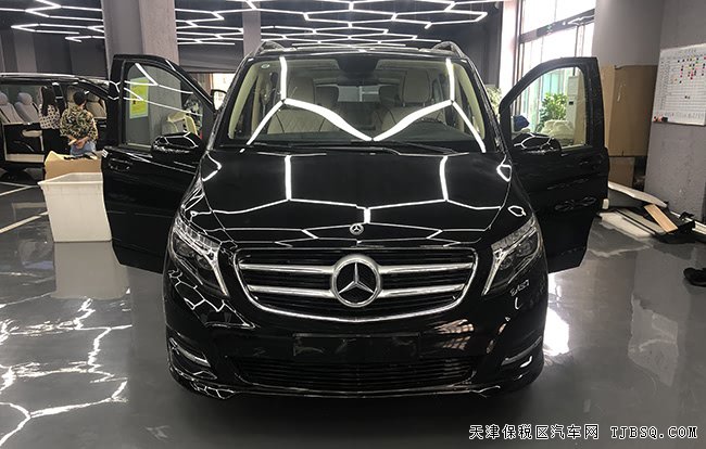 2019款奔驰V250墨西哥版 18轮/航空座椅/小桌板现车72万