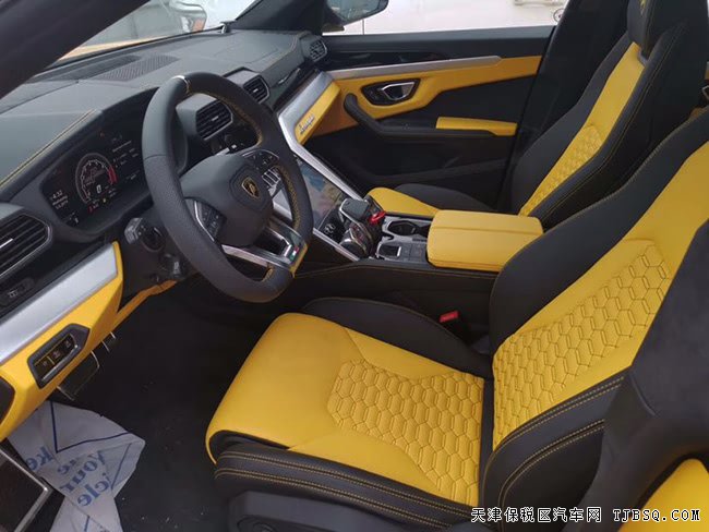2019款兰博基尼Urus加规版 23轮/四座/BO音响现车399万