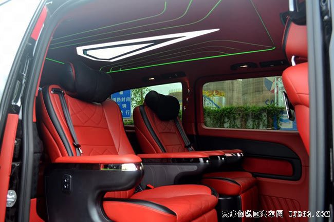 2019款奔驰V250墨西哥版 17轮/航空座椅/金属漆现车70万
