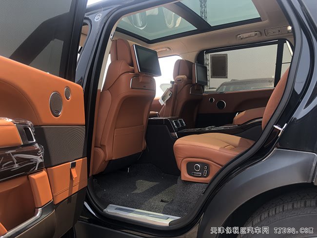 17款路虎揽胜3.0T柴油创世SV版 商务座椅/后娱现车156万