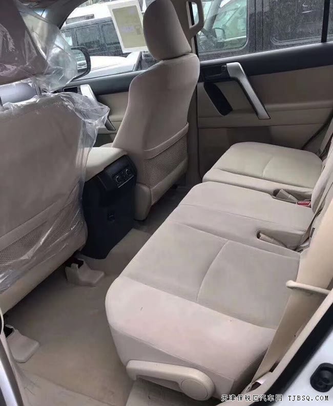 19款丰田霸道3000中东版 17轮/前小杠/差速锁现车52.5万