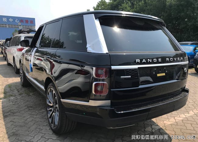 19款路虎揽胜3.0T柴油创世加长版 22轮/创世包现车142万