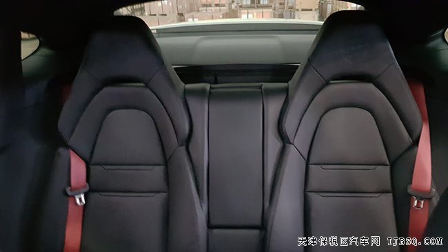 2018款保时捷Panamera4S墨规版 4座/21轮/全景现车131万