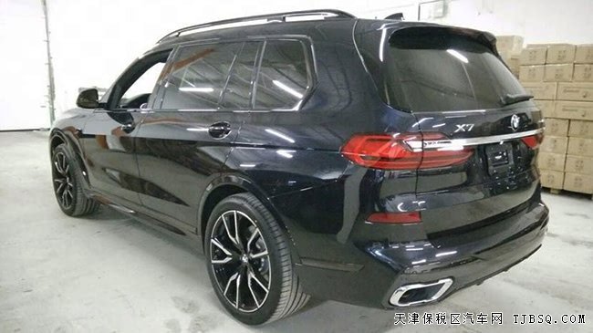 2019款宝马X7加规版 六座/豪华包/M运动包现车109万钜惠