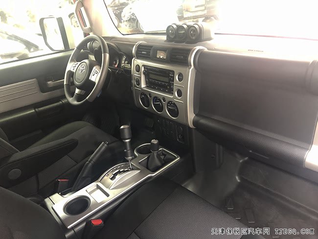 2019款丰田FJ酷路泽4.0L中东版 双差速锁/8气囊现车48万