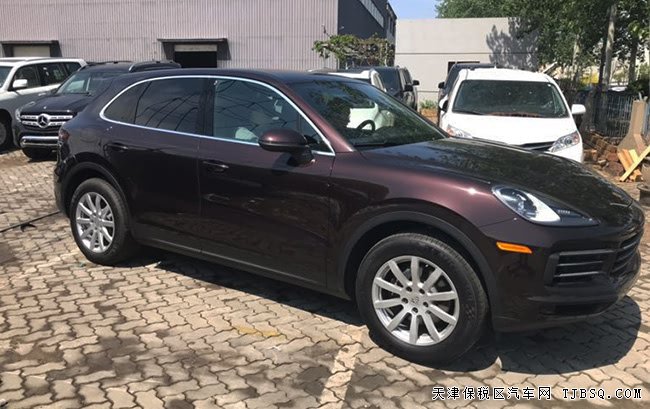 2019款保时捷卡宴3.0T美规版 19轮/全景/金属漆现车84万