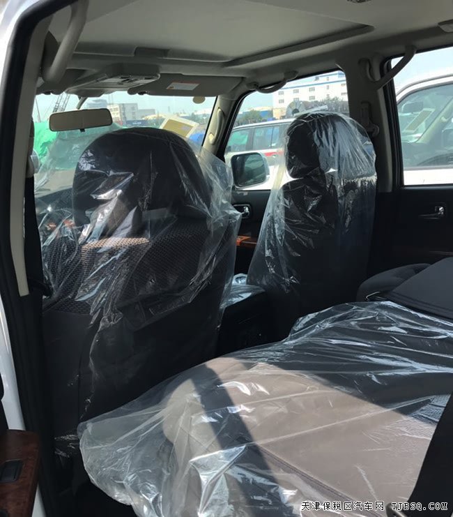 2018款日产途乐Y61中东版 16轮/后差速锁/天窗现车58万