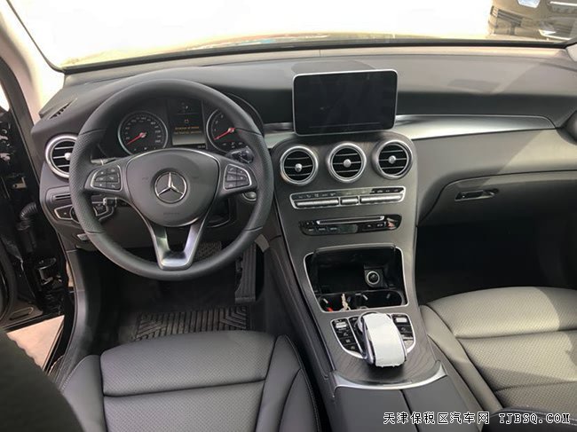 19款奔驰GLC300墨西哥版 19轮/全景天窗/氙灯现车40.5万