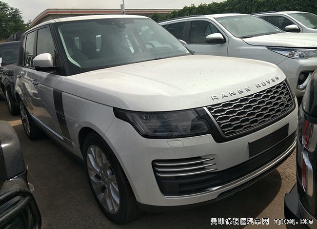 19款路虎揽胜3.0T柴油创世版 21轮/300PA座椅现车122万