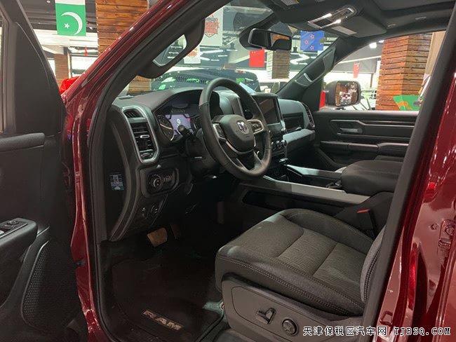 19款道奇公羊5.7L加规版大角牛 全景/二级包现车39.8万