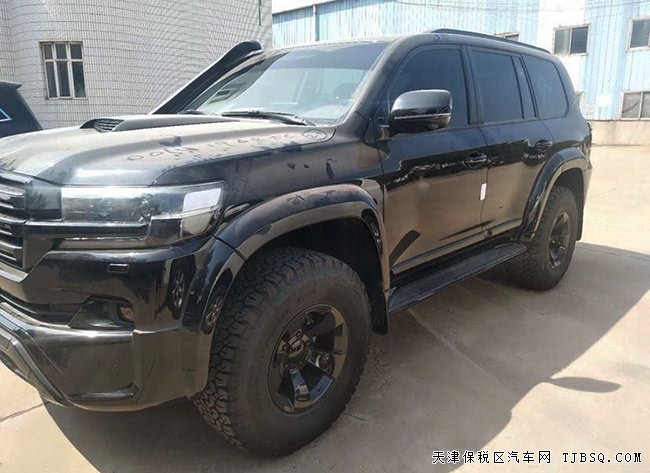2019款丰田酷路泽4500中东版黑金刚 17轮/天窗现车135万