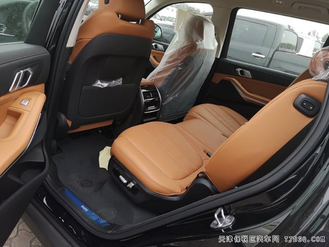 2019款宝马X7欧规版 7座/20轮/星空顶全景天窗现车96万
